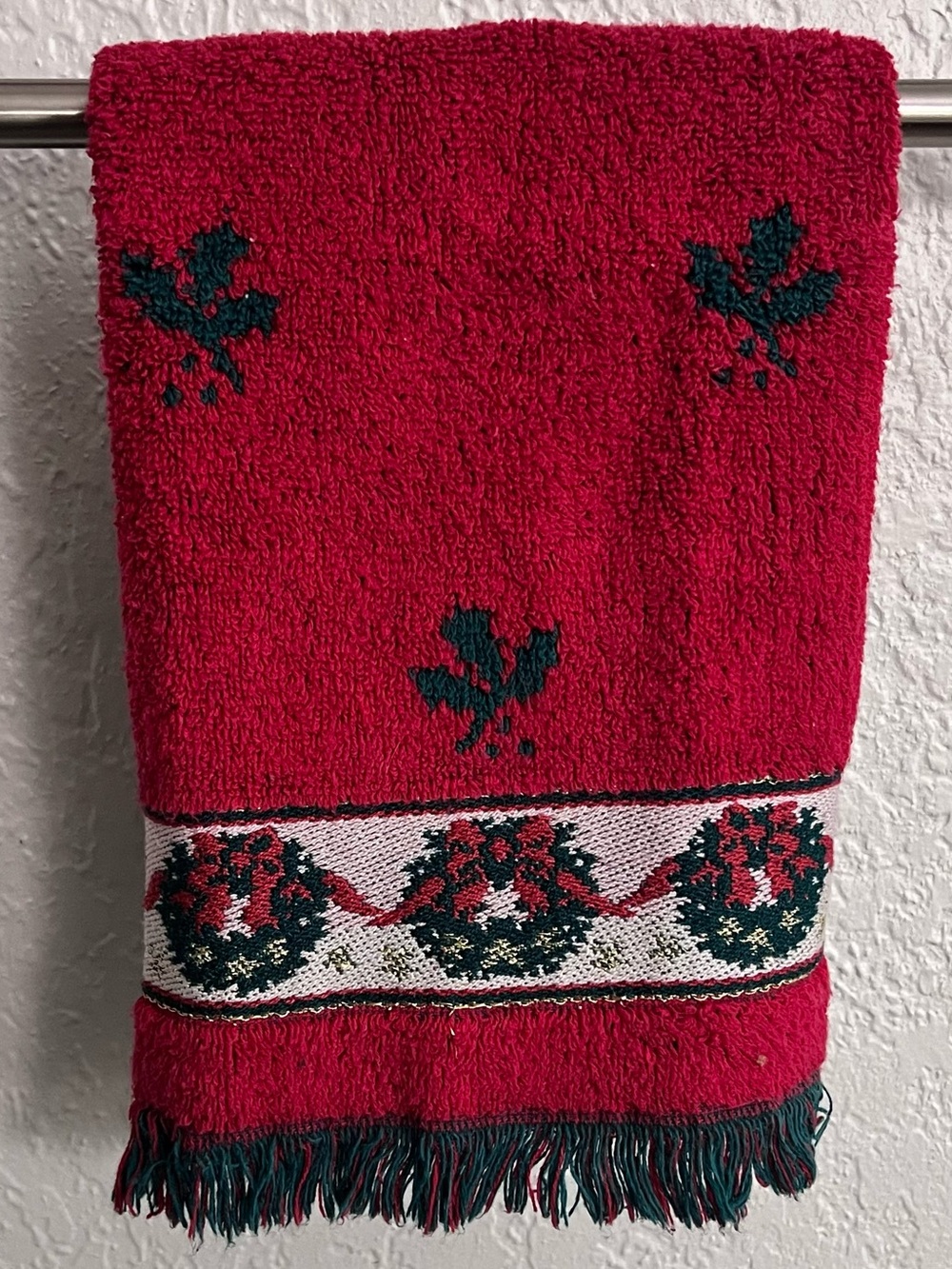 Vintage Fieldcrest Christmas Guest Towel Made in USA